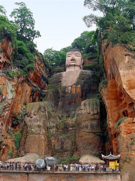 Leshan Giant Buddha In China Sichuan Places For Tour Beautiful