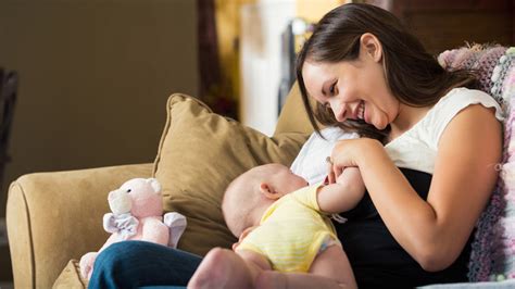 benefits of breastfeeding lluh news