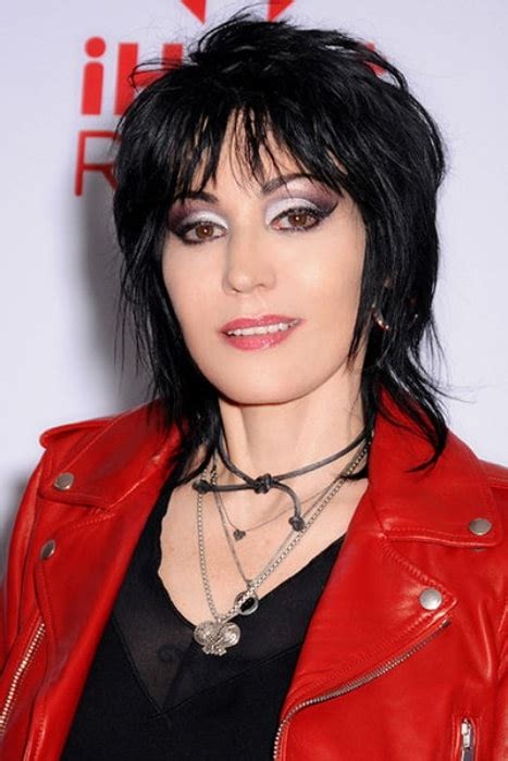 She reached the peak of her career after being associated with the band 'joan jett & the blackhearts.' Joan Jett Height, Weight, Age, Body Statistics - Healthy Celeb