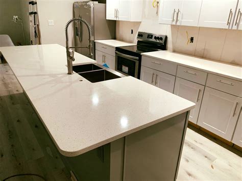 Diamond White Phoenix Quartz Kitchen Island Countertop Countertops