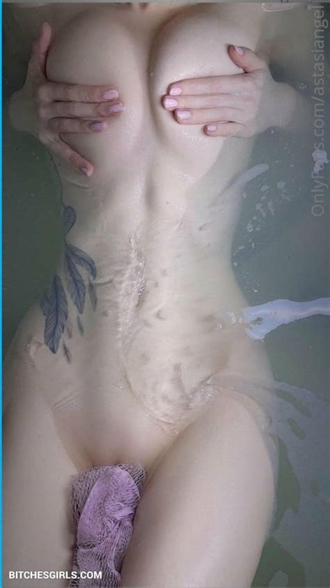 Astasiadream Naked Cosplayer Anastasiangel Onlyfans Leaked Bath Photos