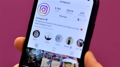 Instagram Fact Check Can A New Flagging Tool Stop Fake News Bbc News