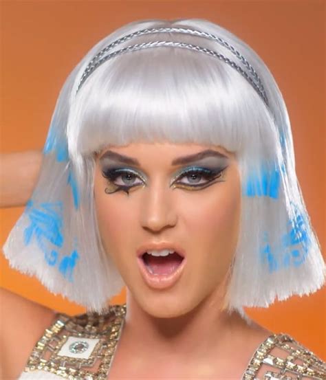 Katy Perrys Makeup Evolution Her Best Looks From Until Now Katy Perry Consigli Di