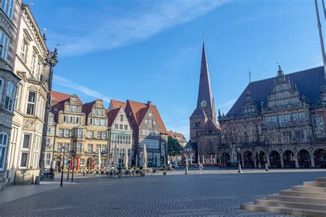 Together with the city of bremerhaven on the north sea it forms germany's smallest state. Orasul Bremen: Obiective turistice Germania - Bremen ...