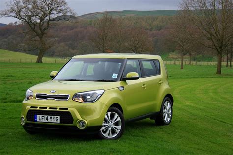 The kia soul is a subcompact crossover suv manufactured and marketed worldwide by kia. 2014 Kia Soul Review - Evolution not Revolution - carwitter