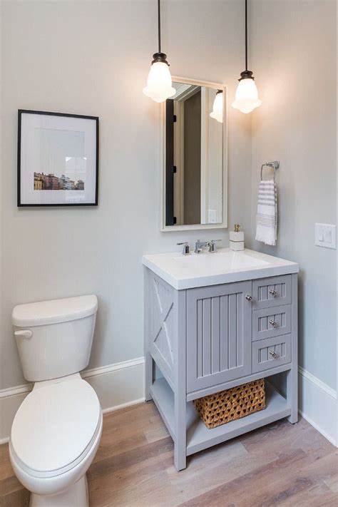 It's the perfect warm white without the yellow undertones. Benjamin Moore Moonshine Bathroom Paint Color Benjamin ...