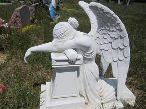 The Weeping Angel Always Love To See These In A Cemetery Weeping For The Lost This White