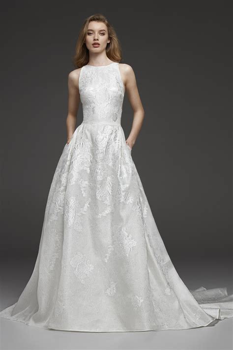 Yesterday we brought you 20 gorgeous wedding dresses under $1000, along. Cynthia Wedding Dress from Atelier Pronovias - hitched.co.uk