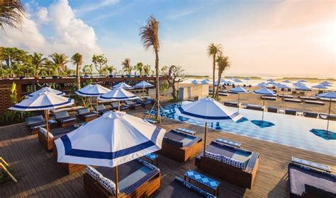 28 Best Beach Clubs In Bali Updated 2022 Honeycombers Bali