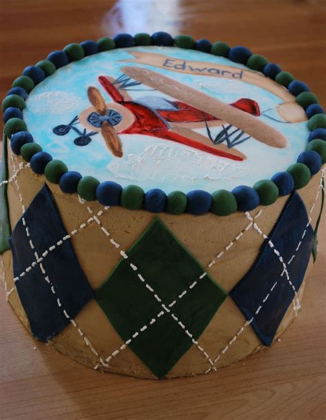Learn how to make a 3d plane out of gumpaste. When Cakes Fall To Pieces.... - Clumsy Crafter