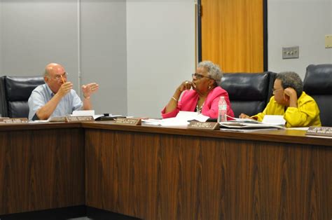 Webster School Board Discuses Reducing Members Minden Press Herald