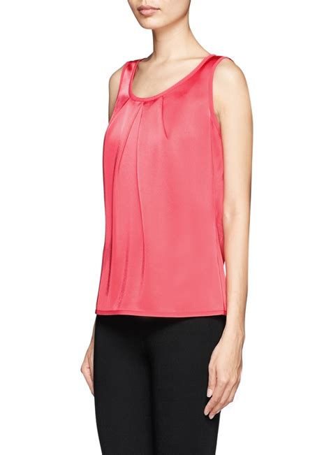 Lyst St John Pleated Satin Sleeveless Top In Red