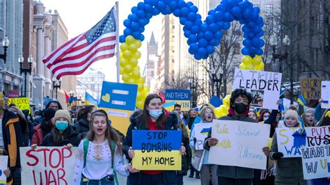 Thousands In The Us Rally In Support Of Ukraine The New York Times