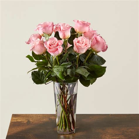 Long Stem Pink Rose Bouquet Venesuela Interflora Lietuva Gėlių