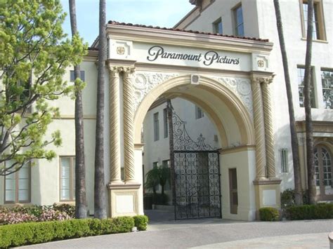 Famous Paramount Pictures Arch And Gate Paramount Pictures Studio