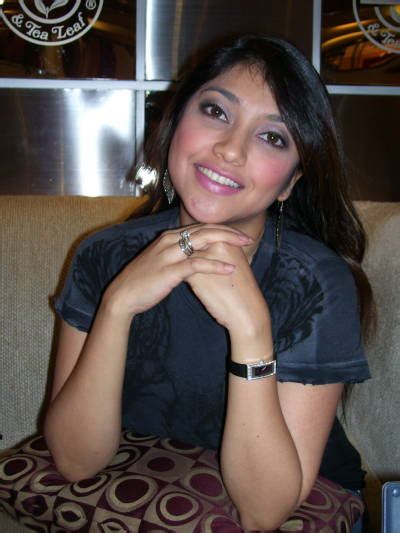 Sarah Azhari Wikipedia