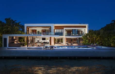 Live Like A Rod At This Sleek 32 Million Miami Manse Miami Houses