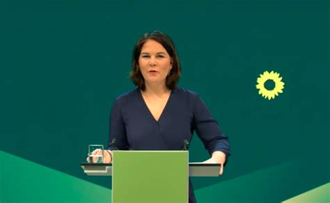 Kay nietfeld/dpa annalena baerbock, kanzlerkandidatin der grünen. Annalena Baerbock lijsttrekker van de Groenen - Duitsland ...