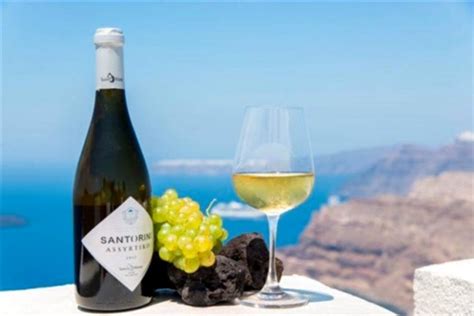 A Guide To The Exhilarating Wine Tasting Of Santorini The Travel Insiders