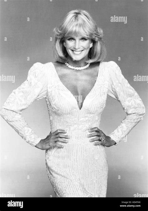 Dynasty Linda Evans 1983 Photo 1981 1989 © Aaron Spelling