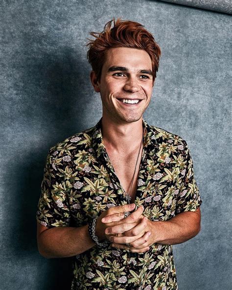 Pin By Brooke Warren On Kj Apa Archie Andrews Riverdale Riverdale Archie Riverdale Cast