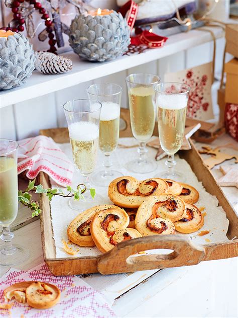 Quick and easy christmas recipes for your whole family during the festive season. Easy Christmas dinner for beginners (with all the Xmas trimmings) - Good Housekeeping