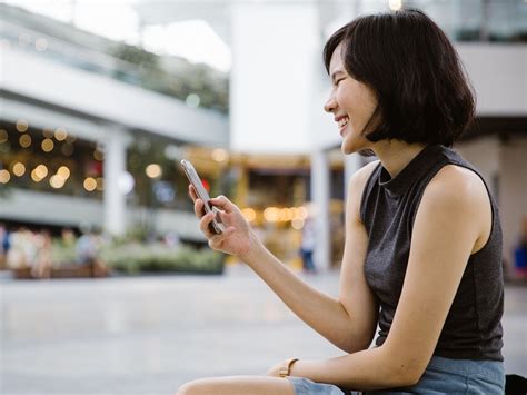 We can divide the hookup app on the market into two categories in terms of form and function. Enjoy the hot hookups on Hinge and get laid in no time