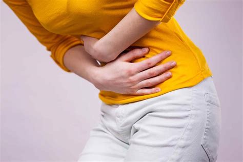 Dor de barriga: Quais são as causas, os sintomas e como tratar
