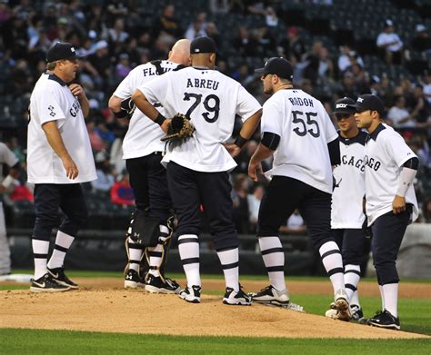 The White Sox’s Throwback Uniforms Made Them Look Like An Office Beer League Team For The Win