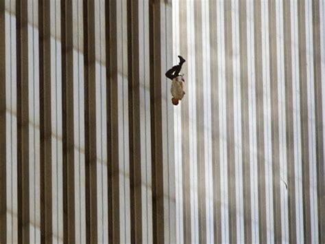 911 Photos September 11 Images Of People Jumping Out