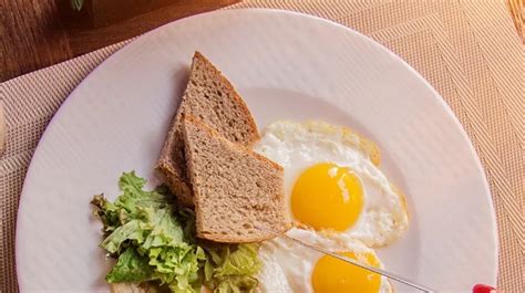 Ειδήσεις με θέμα Πόσα αυγά κάνει να τρώμε