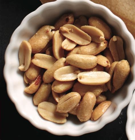 How many ounces of peanuts are in 2/3 us cup? Peanuts, salted - Chatelaine