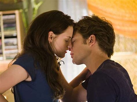 Sexiest Movies On Amazon Steamy Romance Movies To Watch Right Now Thrillist Twilight