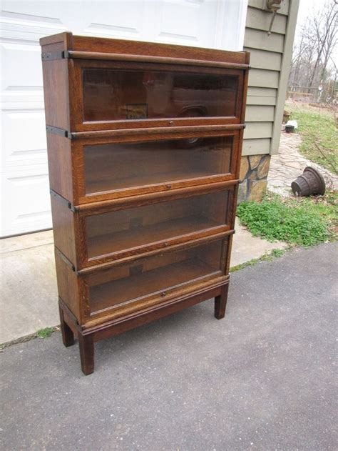 This unique boat bookcase is sure to be a talking point in the home of any woodworker. Free Woodworking Plans Barrister Bookcase - ofwoodworking