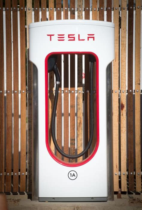 Tesla Connects Sydney Melbourne With Superchargers Goauto