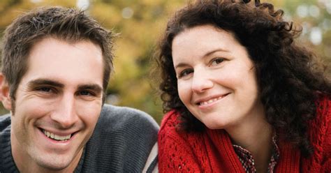 8 Surprising Secrets That Happy Couples Know