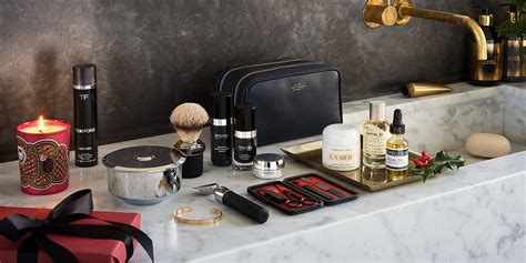 Receive complimentary uk delivery on orders of £100 or over. 65 Best Gifts for Men: Christmas Gift Guide For Him 2020