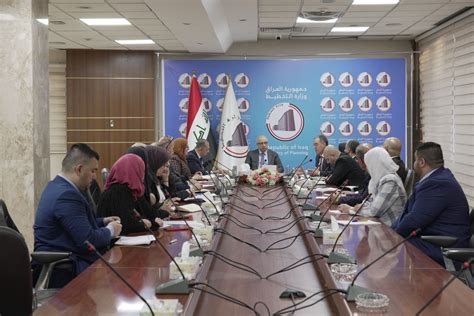 The Ministry Of Planning Discusses The Development Of A Public Sector