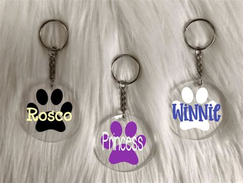 Custom Pet Keychains Dog Keychain For Mom Dog And Cat Keychain | Etsy | Mom keychain, Keychain ...