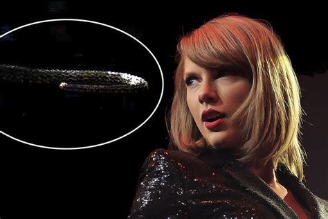 Theres A Secret Hidden Message In Taylor Swifts Snake Videos Thatll