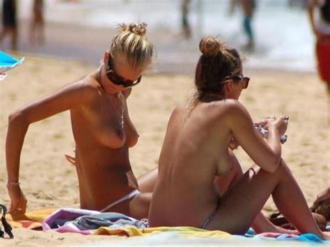 Totally Topless In The Sunny Beach Photos Xxx Porn Album