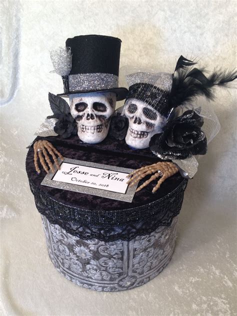 Fun Halloween wedding ideas! I will custom design a card box, cake ...