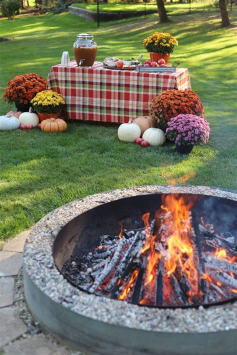 A Fall Backyard Bonfire Party Featuring Michigan Apples The Gr Guide