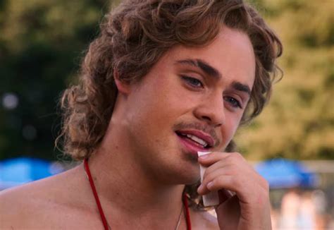stranger things star dacre montgomery shared an emotional story about growing up and it will
