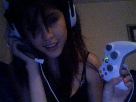 Whos The Hottest The Xbox Girl The Playstation Girl Or