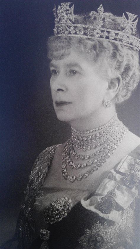 Queen Mary 1938 Wearing Queen Alexandra Collet Necklace