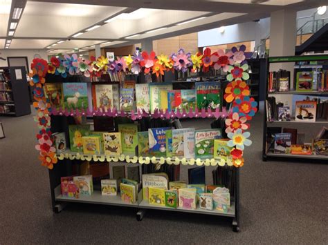 Easy Spring Library Book Display Not Finished Needs Flowers All The