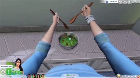 Using Sims 4 First Person Criticper