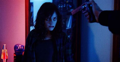 Enter ‘the Minds Eye In First Trailer For Joe Begos Psychedelic Body