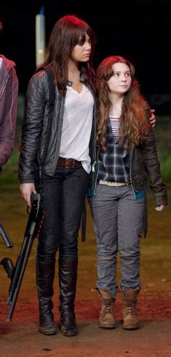 Emma Stone On The Jerk Zombieland S Zombie Purists And. 